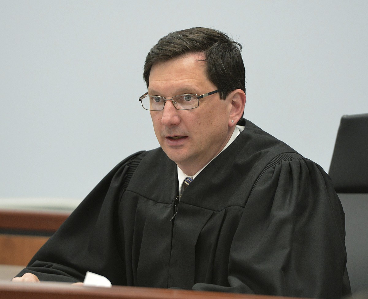 Jay Roth Judge Judge fights for job after admitting to courthouse affair | Fulton Sun
