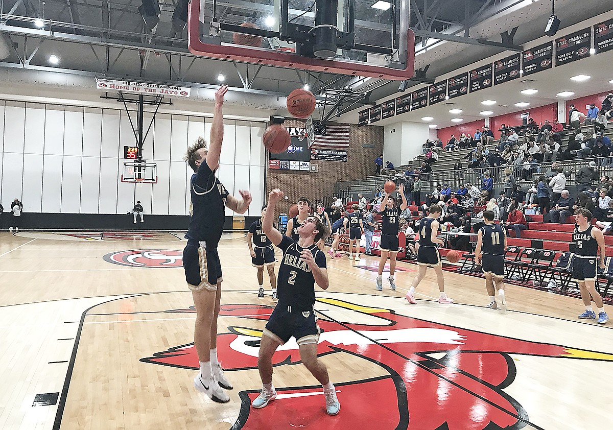 Joe Machens Great 8 Classic: Big first half sends Helias past Lausanne ...
