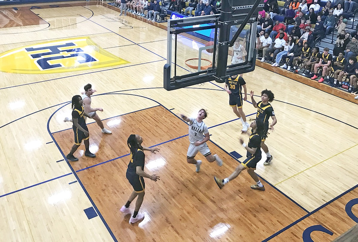 Playing spoiler, Helias boys strong from start vs. Battle | Jefferson ...