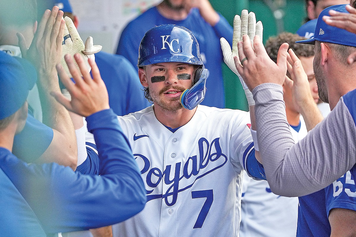 Wacha throws seven sharp innings, Royals dump Guardians