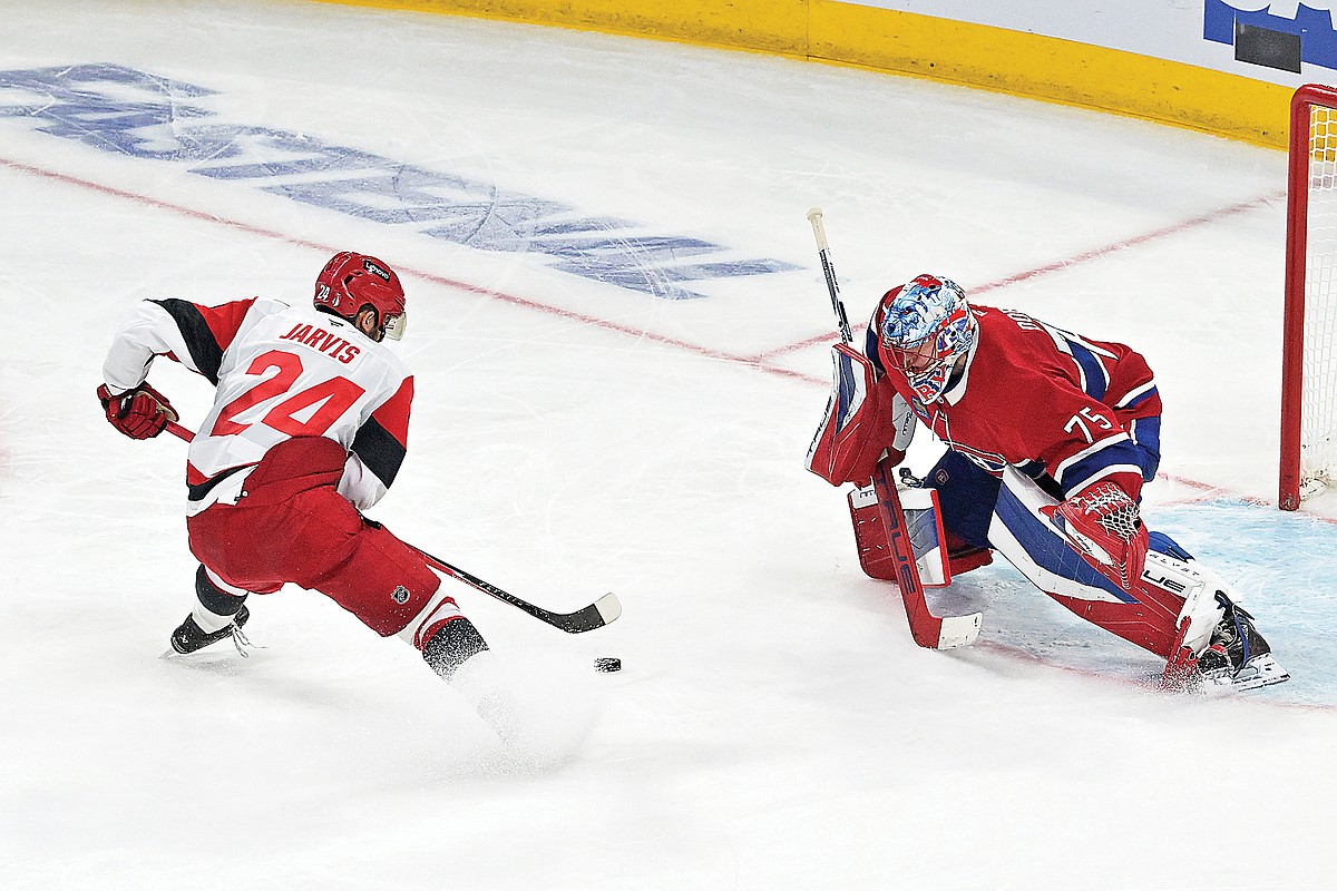 Canadiens have tall task ahead, Hurricanes aim to close out series in Game 5