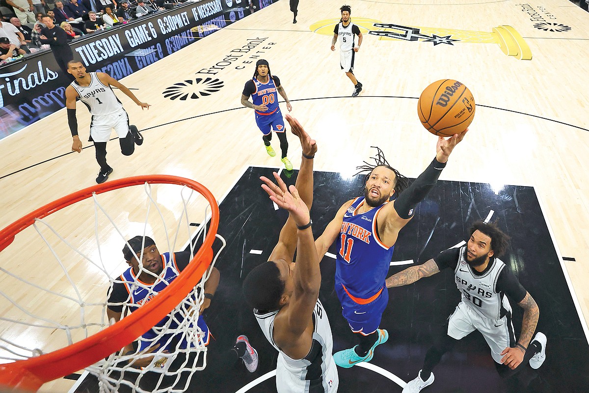 Brunson’s 45 points carry Knicks past Spurs for first NBA title since 1973