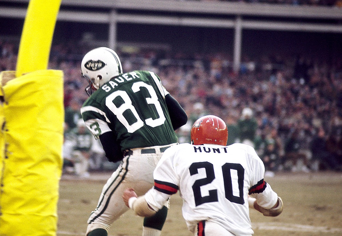 Former Chiefs safety Hunt dies at 85
