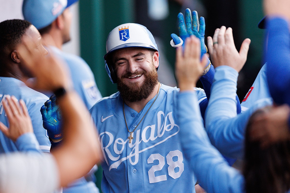 Royals, Isbel vie to stay hot, go for sweep against struggling Tigers