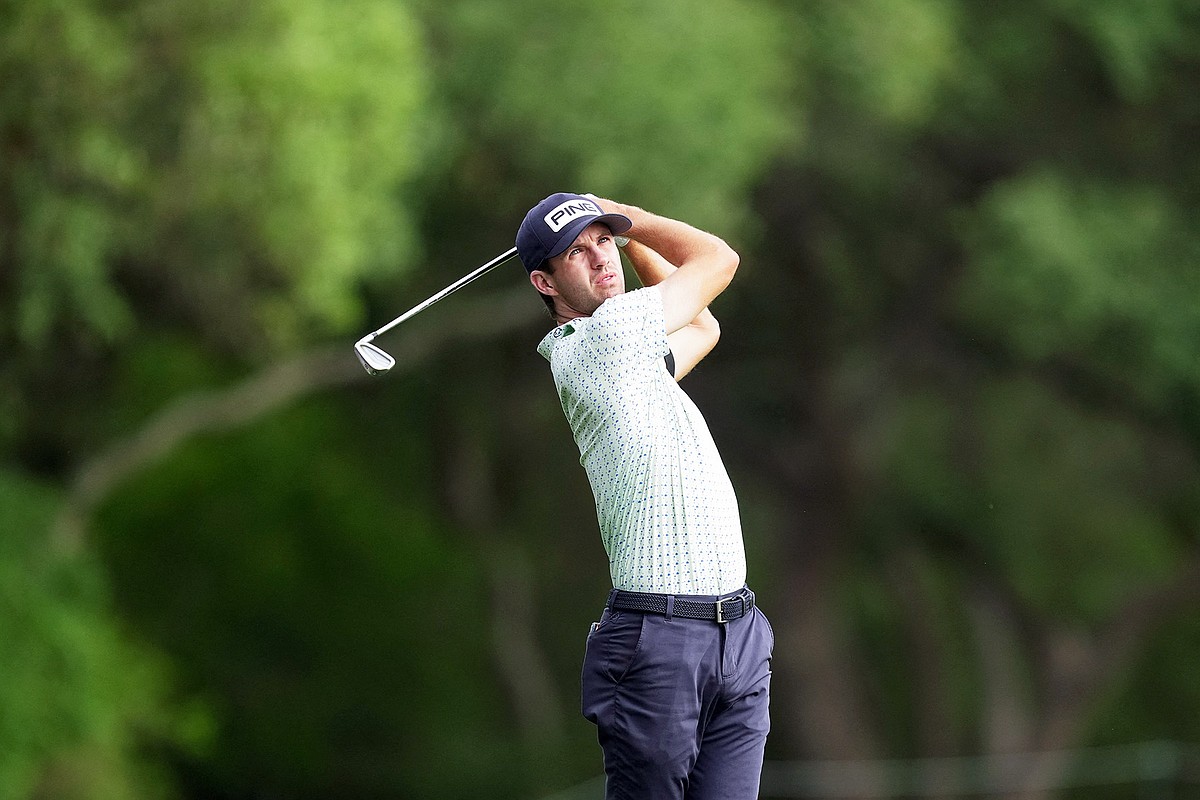 Smalley, Springer team up for early lead at Zurich Classic