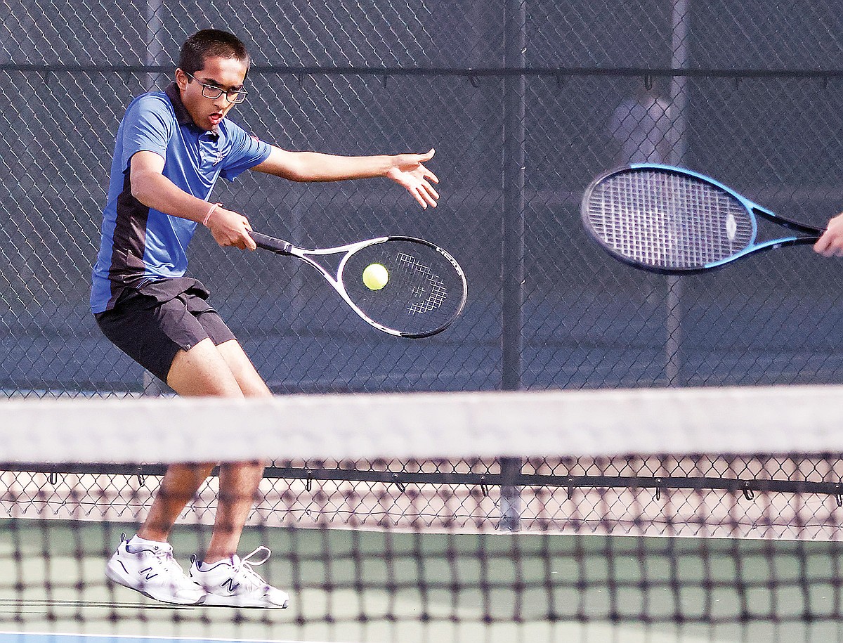 Capital City boys tennis edges Helias in CMAC dual | Jefferson City ...