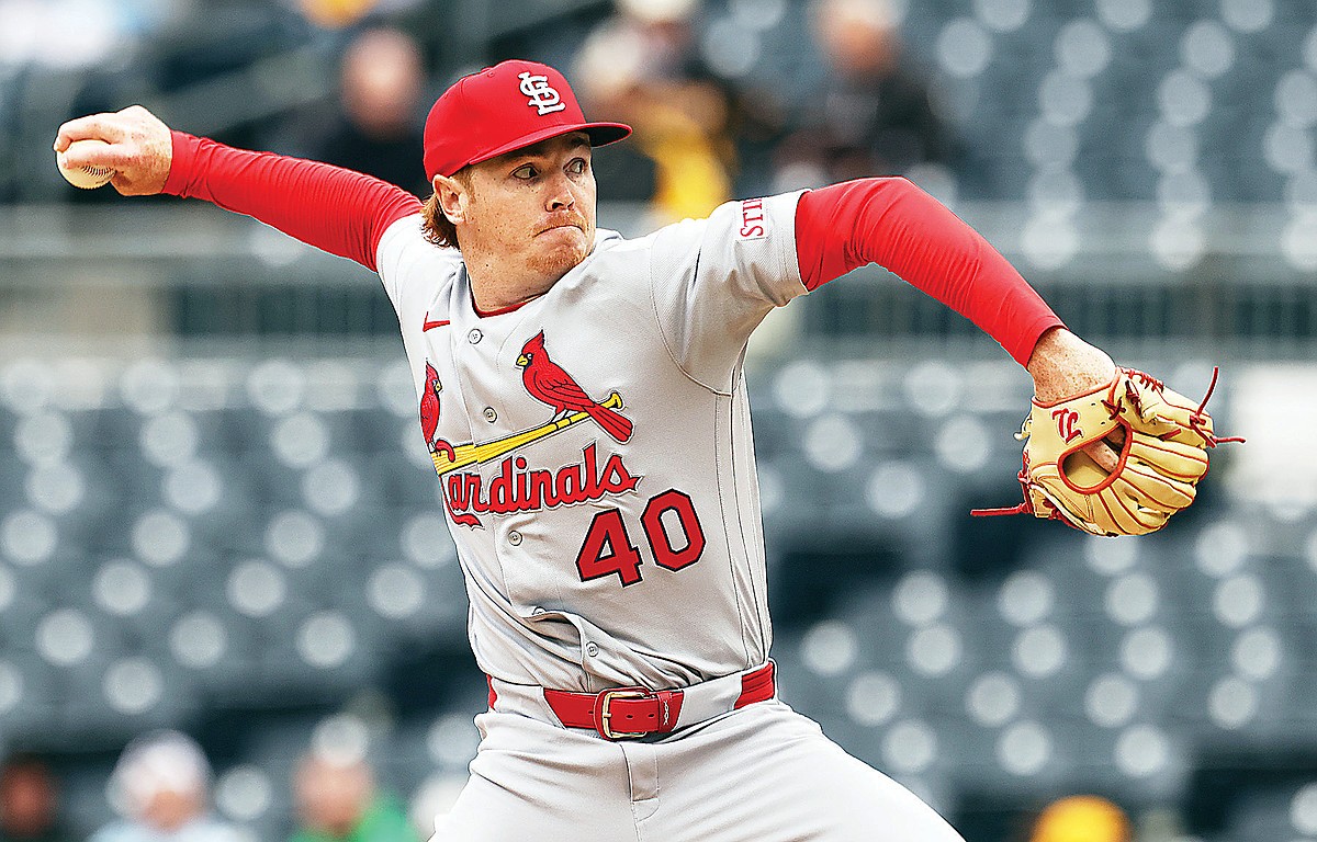 Cardinals roll past Pirates, Skenes to sweep four-game series