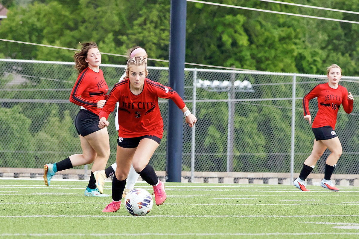 Jefferson City girls soccer continues strong defensive run against Osage