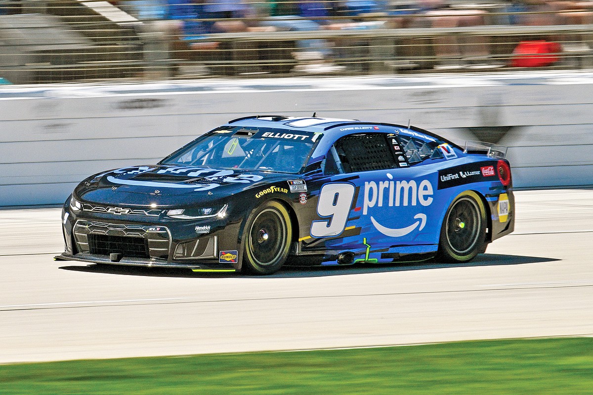 Elliott nips Hamlin for NASCAR Cup Series win in Texas