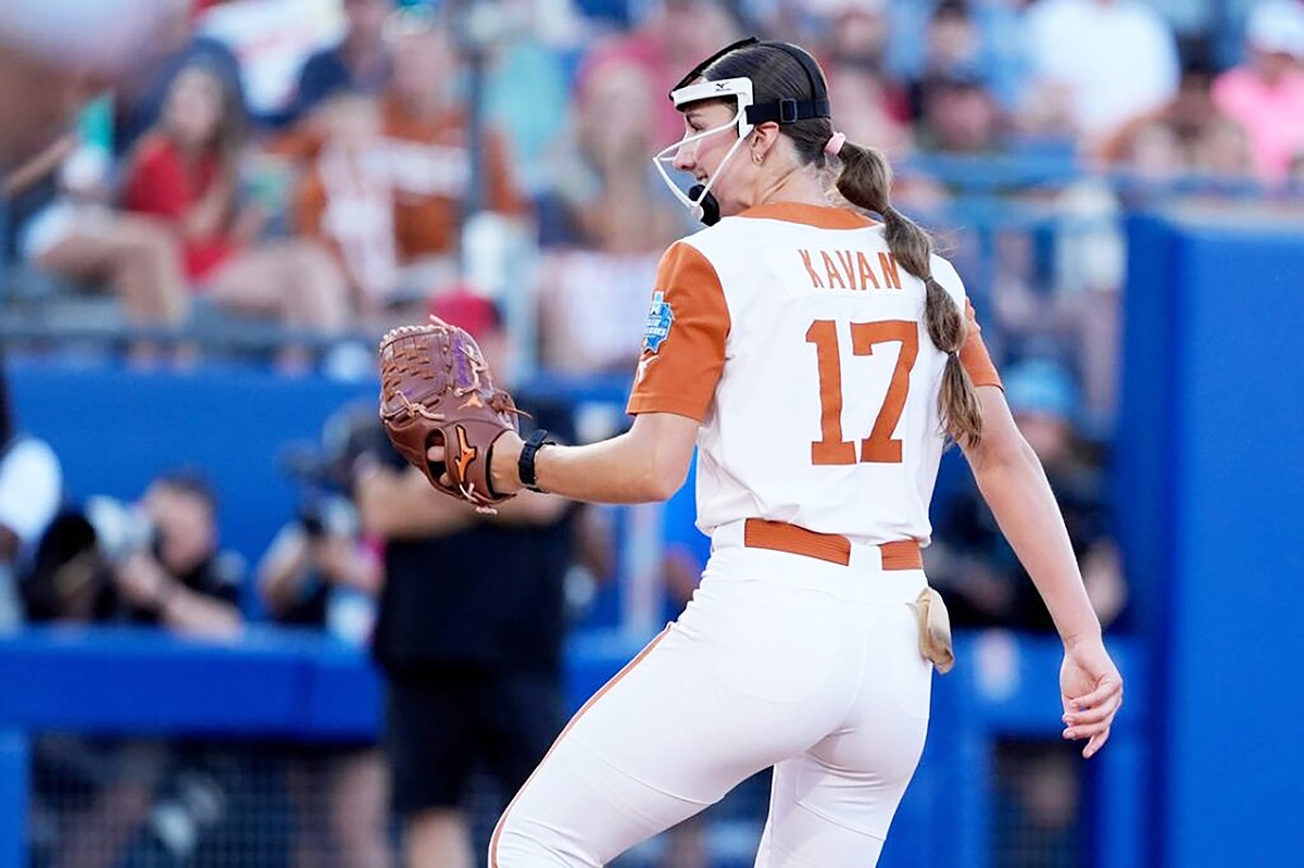 Texas tops Texas Tech to open Women's College World Series finals ...