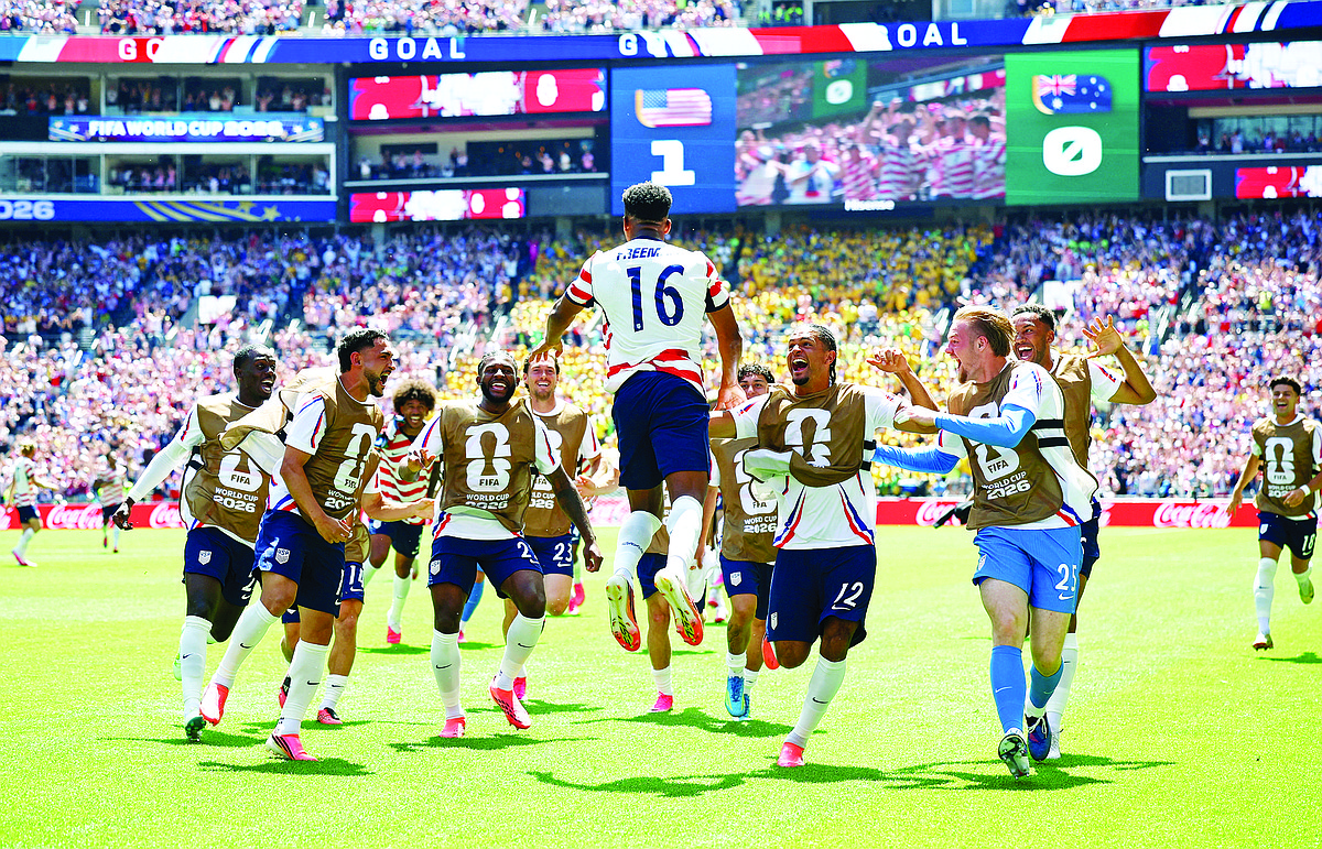 No Pulisic, no problem: U.S. beats Australia 2-0, win Group D