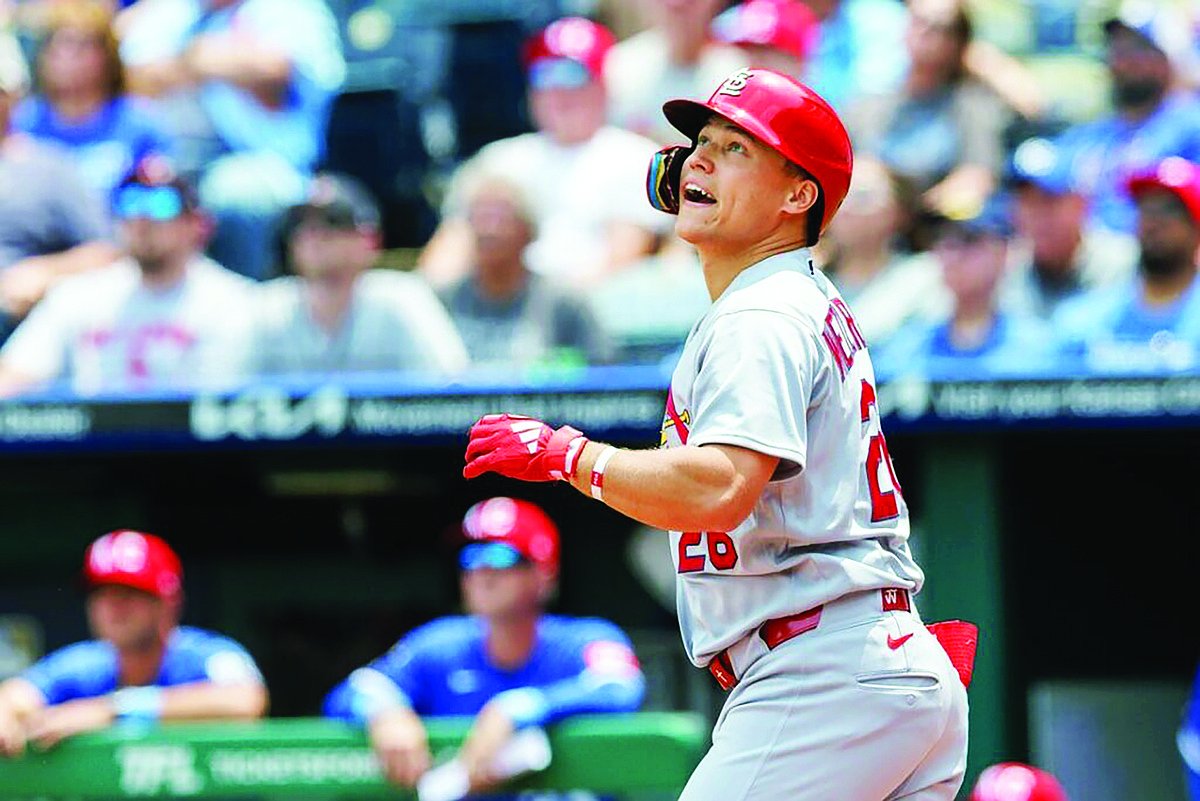 Cardinals overpower Royals in 12-10 victory