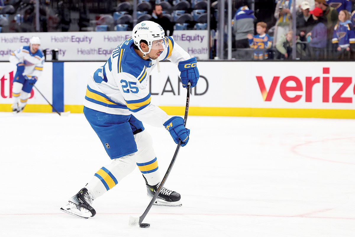 Capitals deal McMichael, 16th pick to Blues for Kyrou