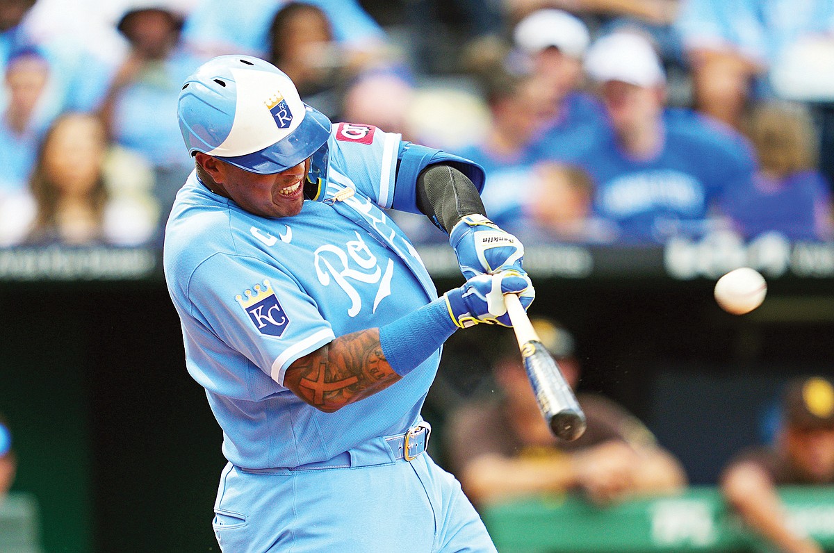 Perez belts home run as Royals defeat Padres 6-1