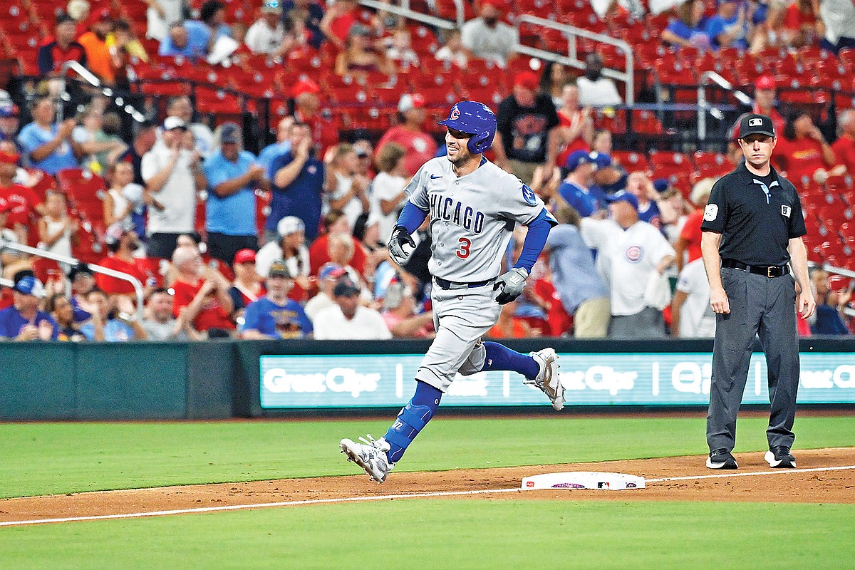 Cubs ring up 14 hits in 7-3 win against Cardinals