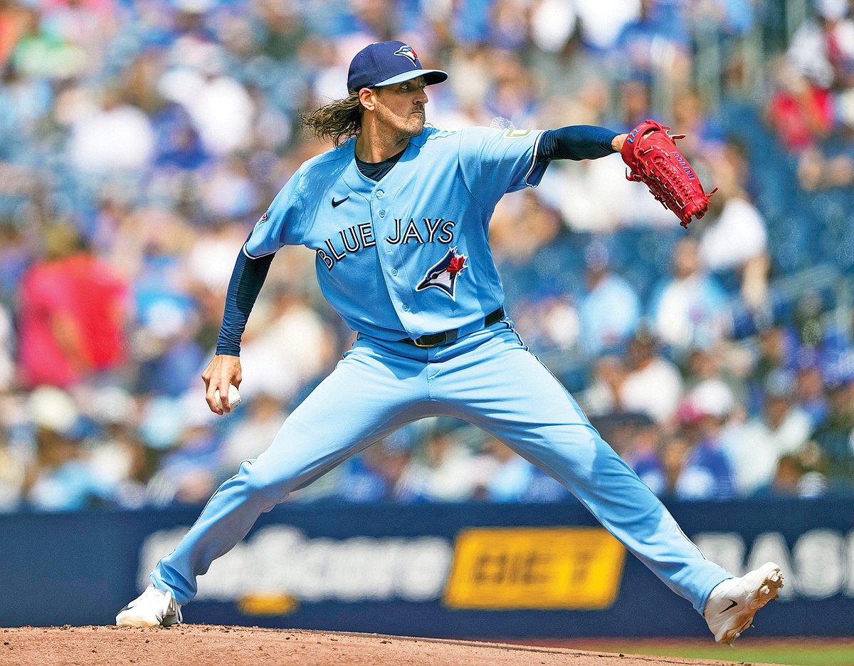 Trade target Gausman pitches Blue Jays past Cardinals 5-1
