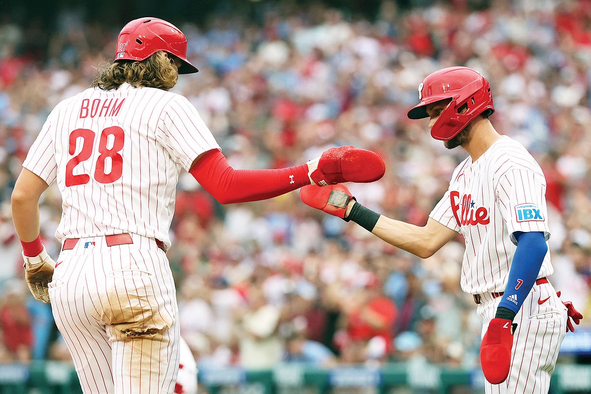 Phillies crush Cardinals for eighth straight victory