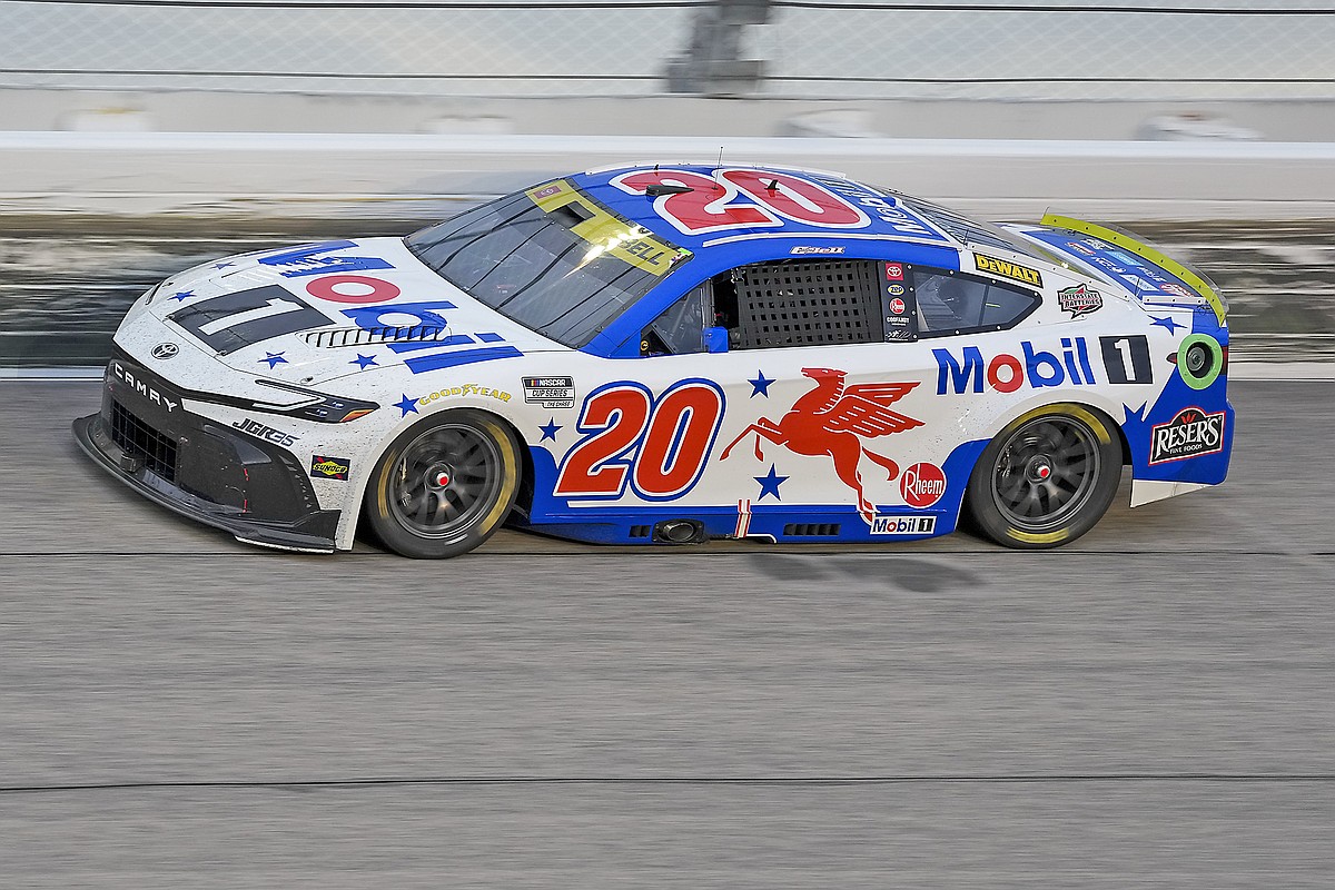 Bell passes Larson late to win Southern 500