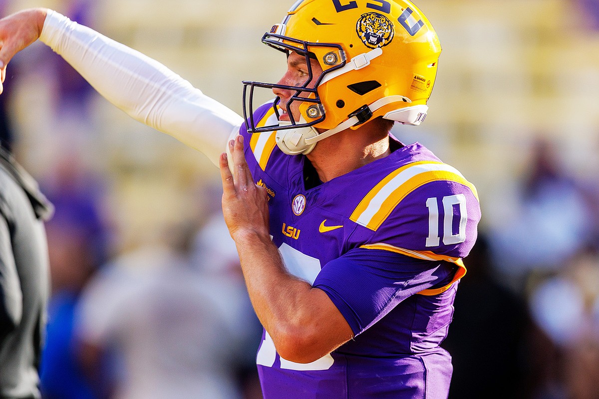 LSU QB Leavitt off availability report for Mississippi showdown