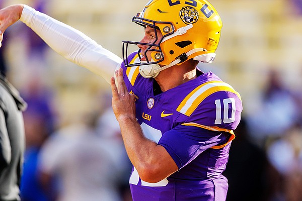 LSU QB Leavitt off availability report for Mississippi showdown | Jefferson City News-Tribune