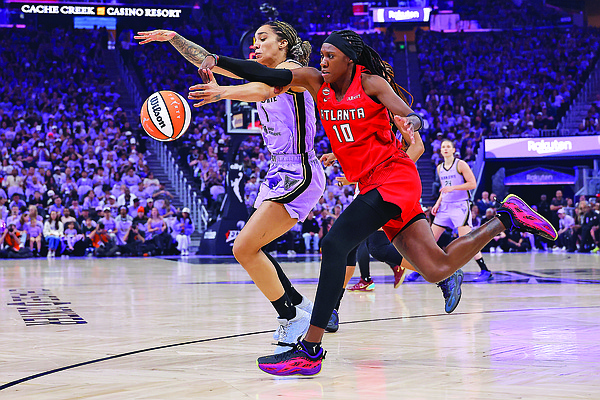 Williams, Valkyries top Dream in Game 1 of WNBA Finals | Fulton Sun
