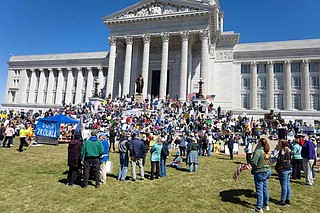 Jefferson City ‘No Kings’ protest takes aim at state government ...