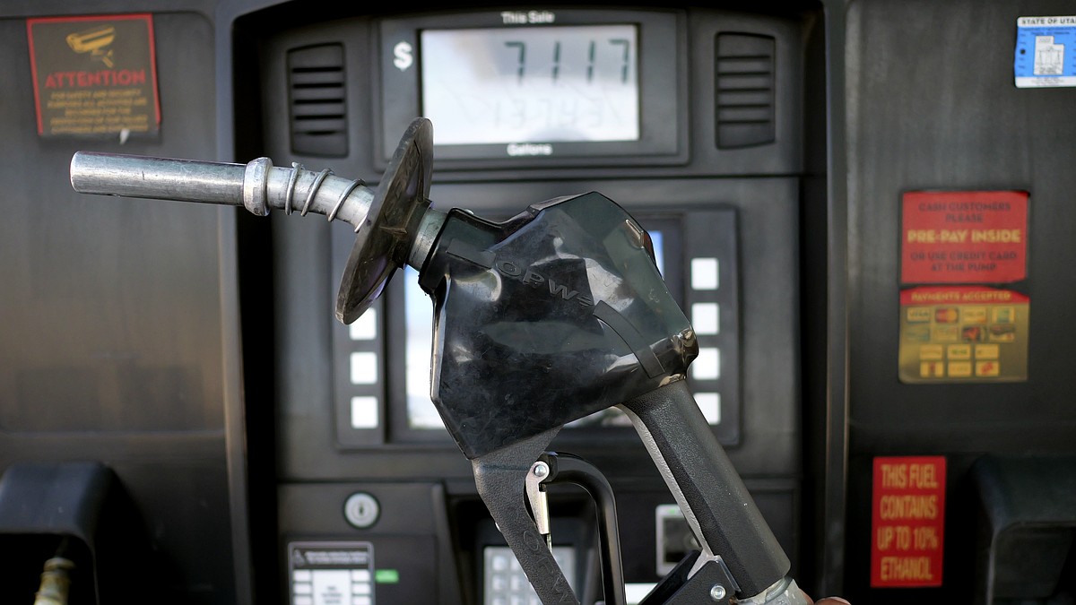 How to afford summer road trips amid high gas prices | Jefferson City ...