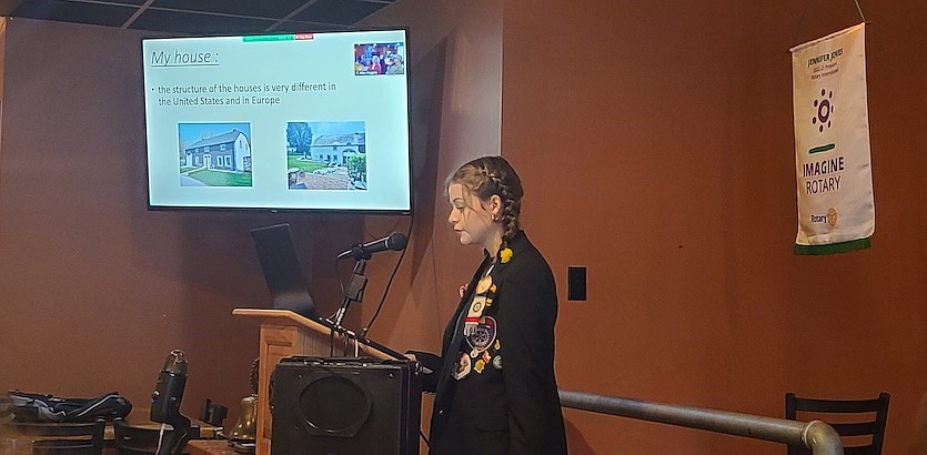 Fulton Rotary exchange student shares Belgium Christmas traditions