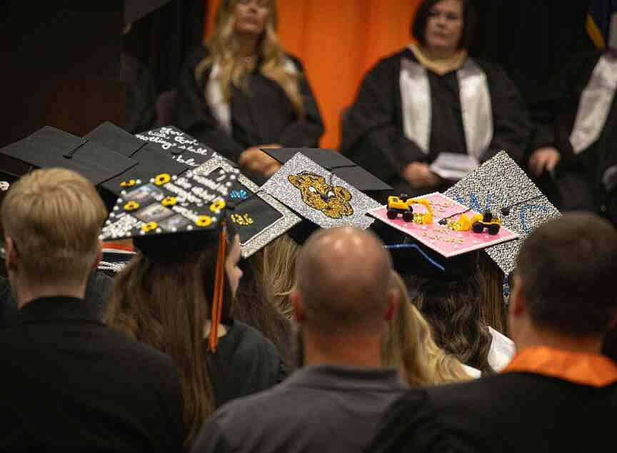 Small-town relationships at heart of New Bloomfield graduation