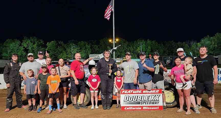 Potter once again wins race at Sunday Night Thunder