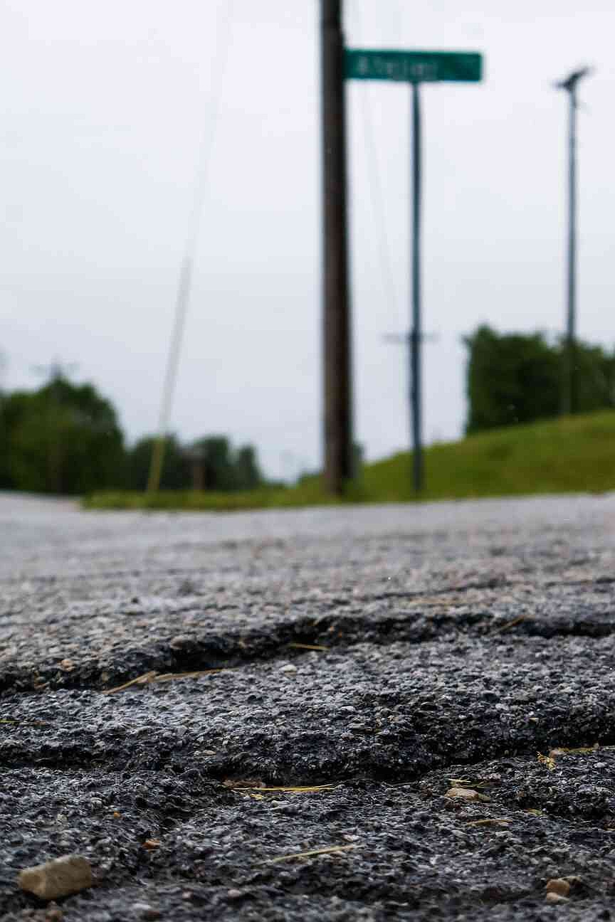 Atelier Drive residents speak against chip-seal maintenance plan