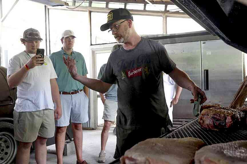 ‘Culture on a plate’: College class tells story about South through barbecue