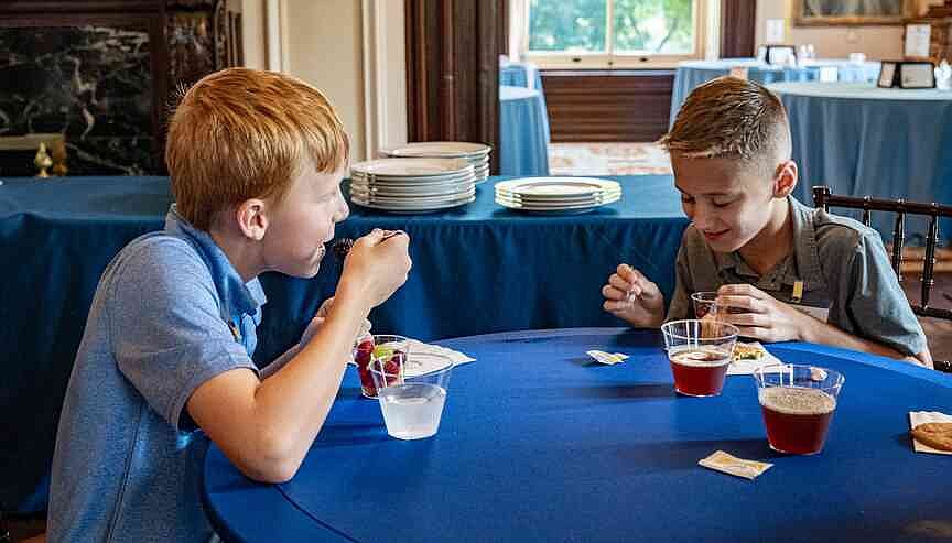 Good manners at the Missouri Governor’s Mansion