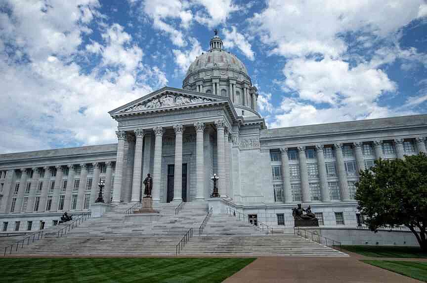 Missouri judge strikes down nearly all state abortion regulations