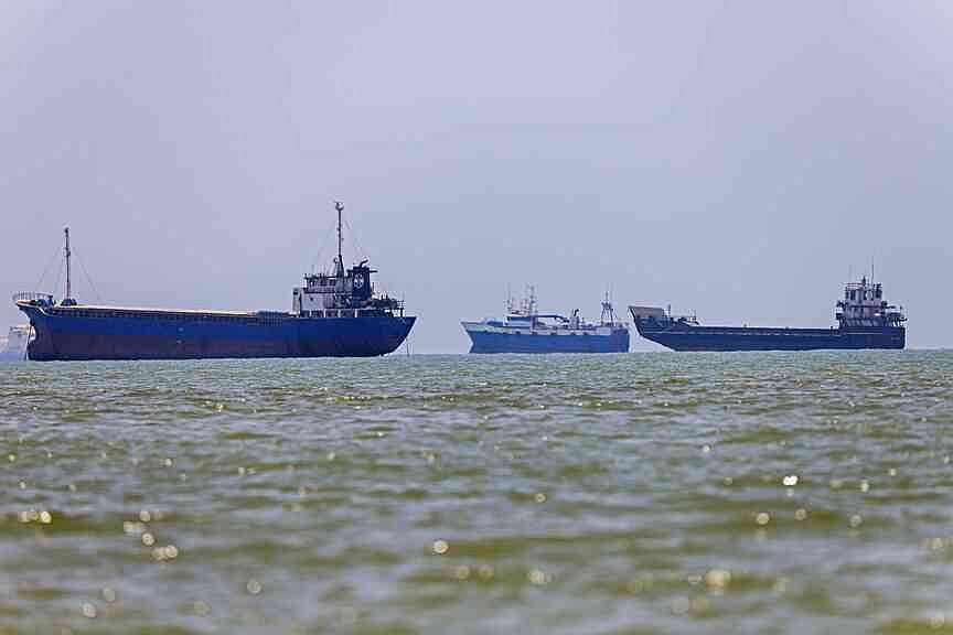 Iran floats ‘insurance fees’ regarding Hormuz
