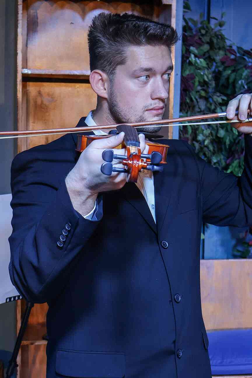 Unconditional love, kindness spotlighted in Stained Glass Theatre’s upcoming show