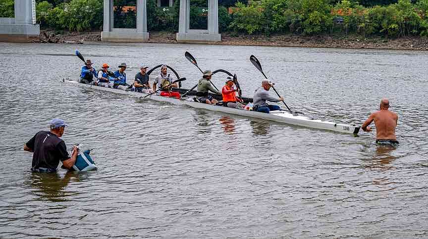 MR340 racers paddle through JC checkpoint