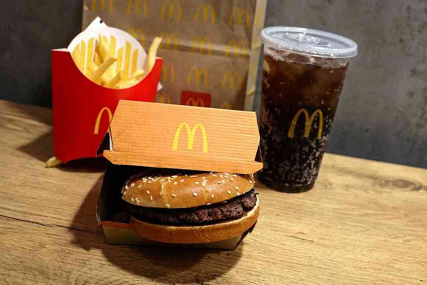 Fast food chains  finding that cheap deals  no longer do the trick