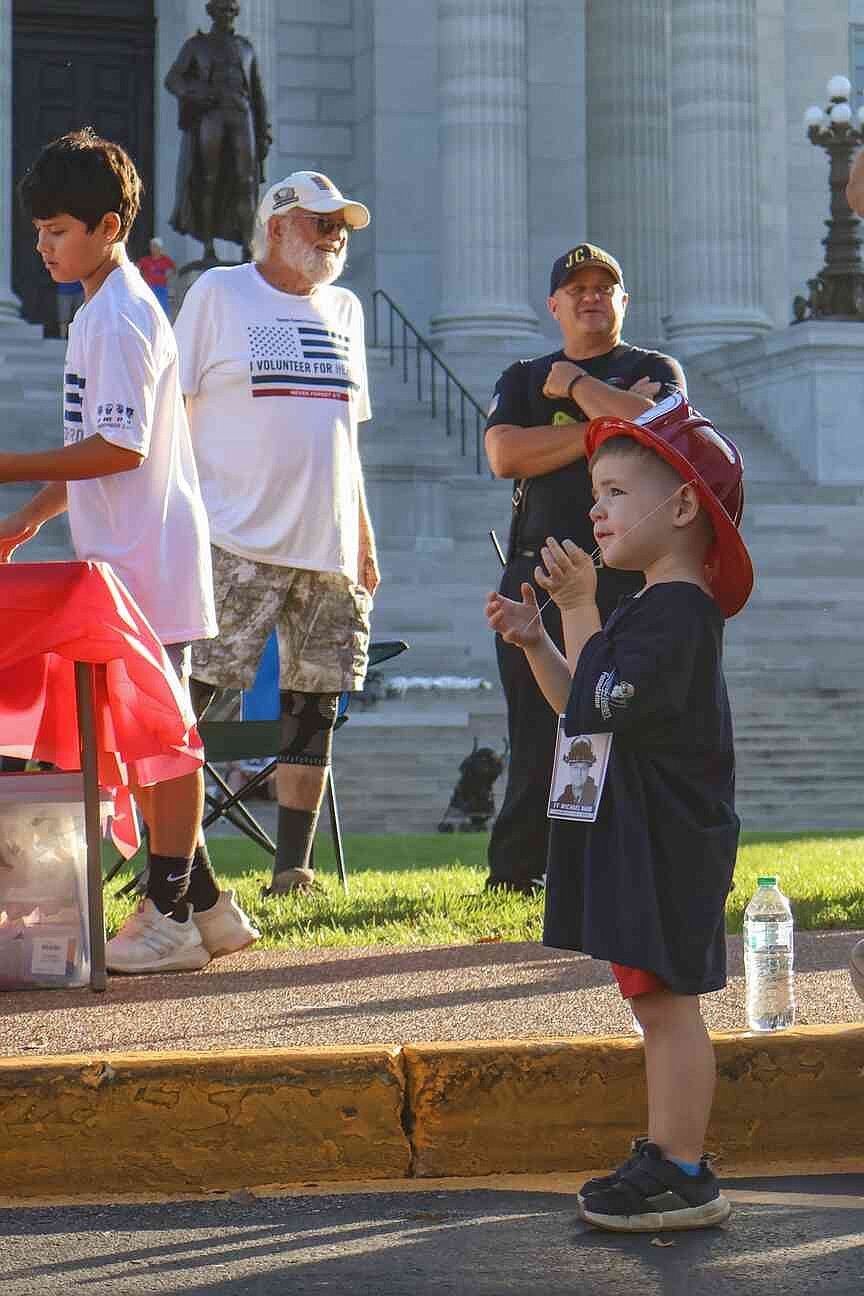 5K participants honor fallen 9/11 heroes