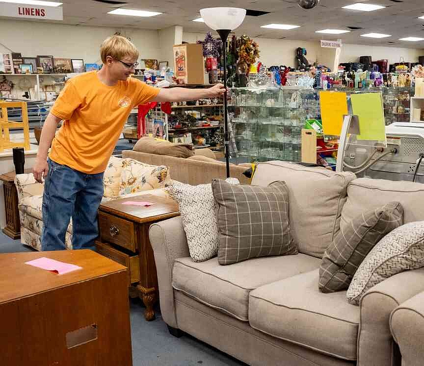 Volunteers help local agencies during Day of Caring