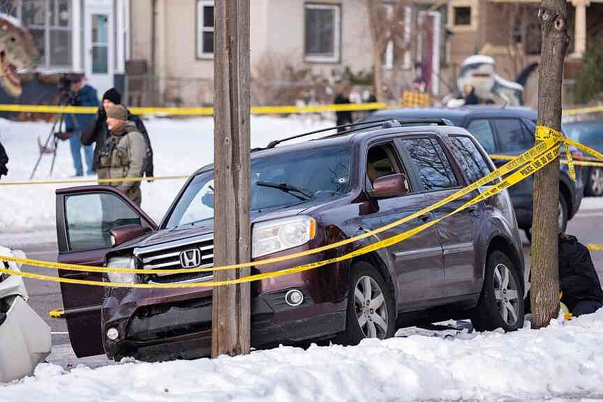 Minnesota officials say Justice Department has halted cooperation in Good, Pretti probes
